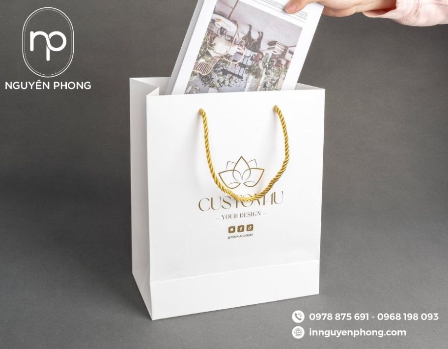 Mẫu túi giấy ép kim đặc biệt 